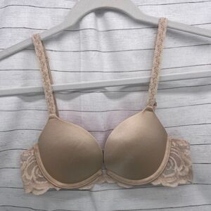 Victorias Secret PINK Womens Size 34A Bra Beige  Push Up Underwire Padded